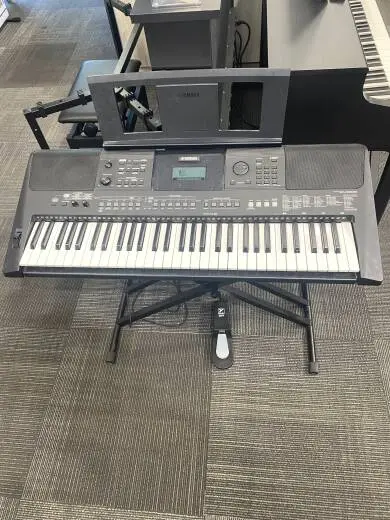 Yamaha - PSRE463